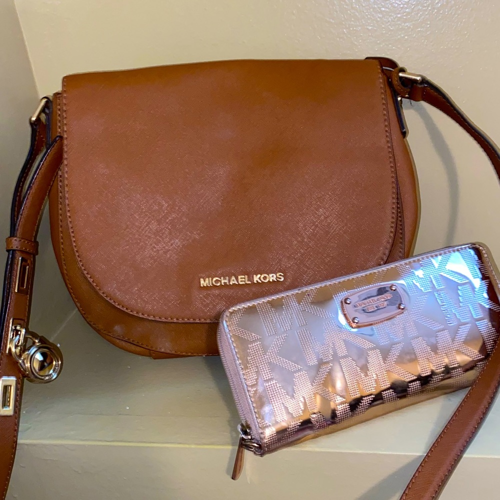 Michael Kors Purse and Wallet set
